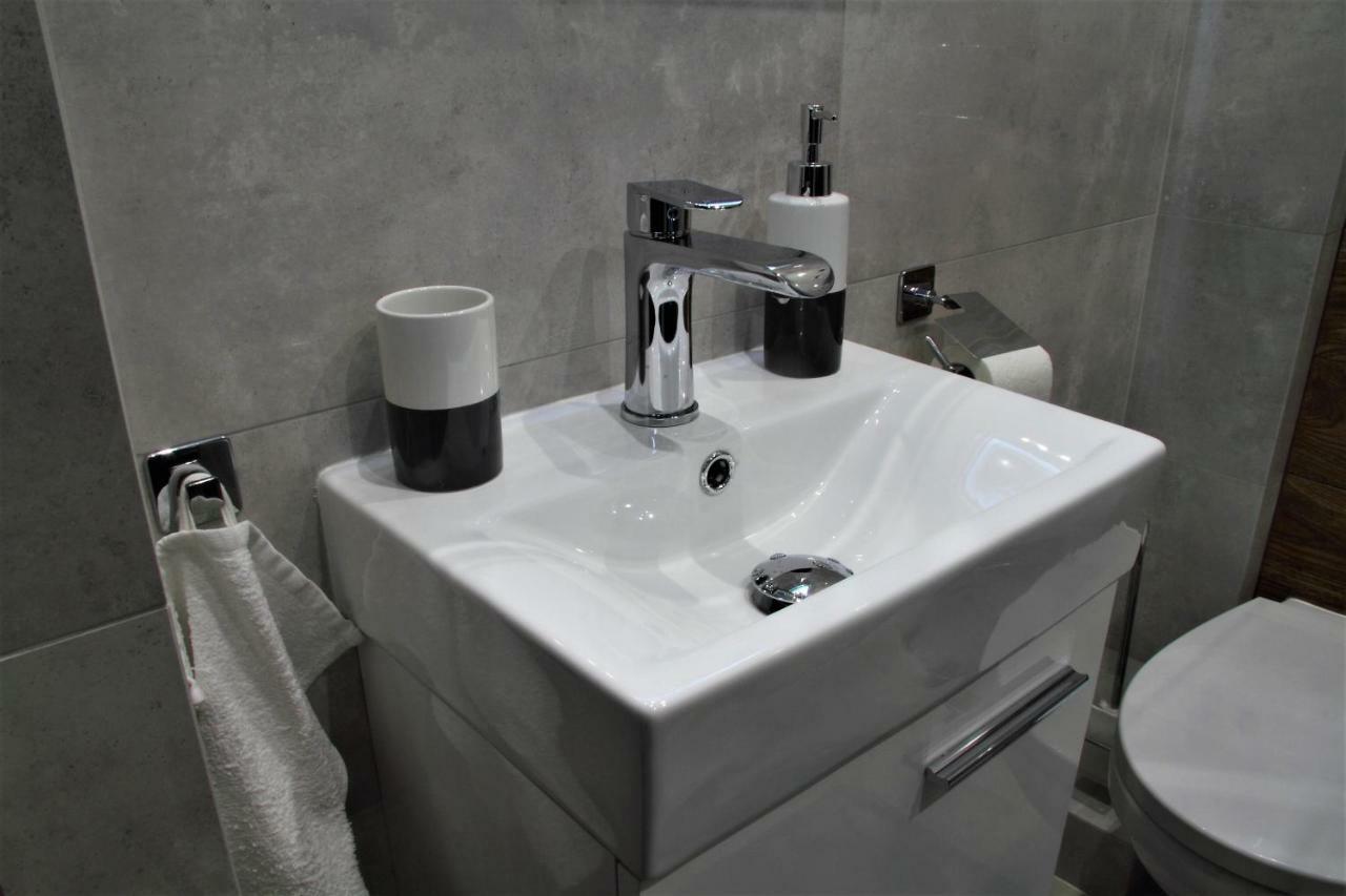 바르샤바 Apartament H&P Gold 아파트 외부 사진